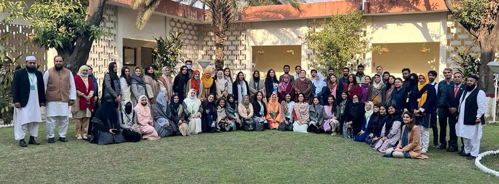 Educators with the Technoknowledge team